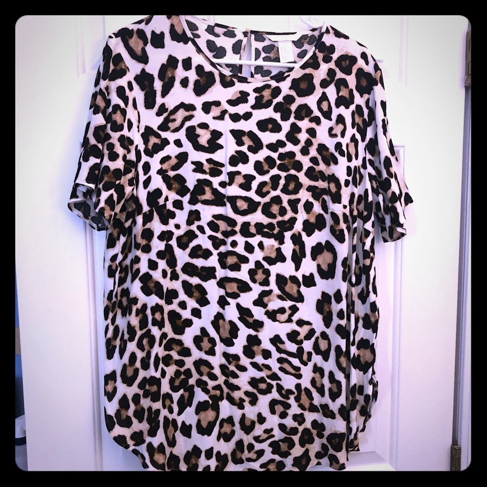 H&M leopard blouse short sleeve keyhole back sz 14